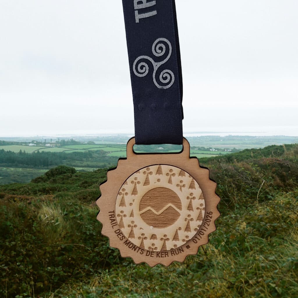 médaille en bois trail